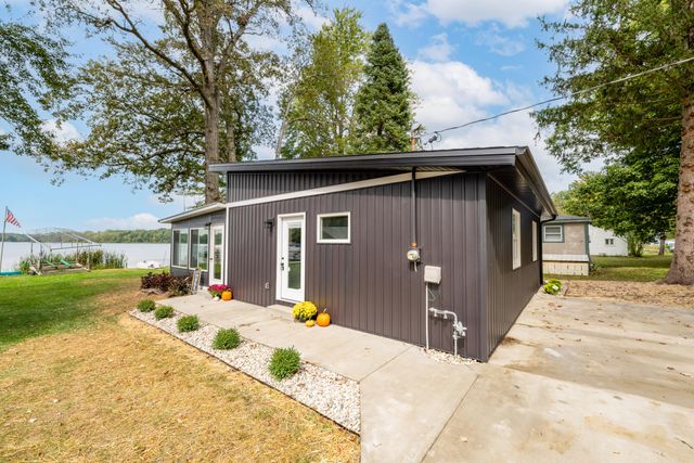 50 E Baseline Road, Gobles, MI 49055