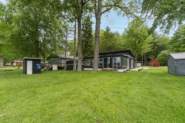 50 E Baseline Road, Gobles, MI 49055