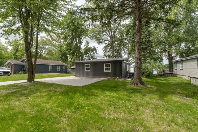50 E Baseline Road, Gobles, MI 49055