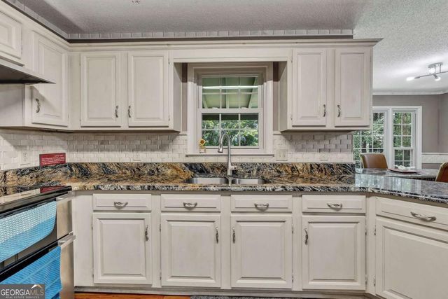 107 Lake Latimer Cove NE, Kennesaw, GA 30144