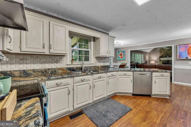 107 Lake Latimer Cove NE, Kennesaw, GA 30144