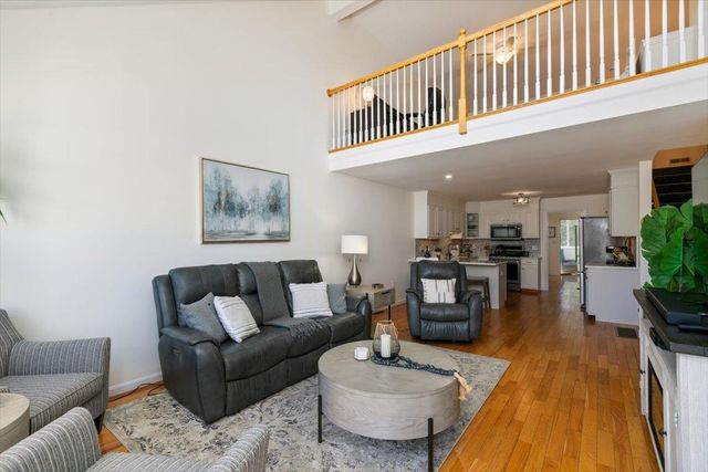 64 Brookview Road, Windham, NH 03087