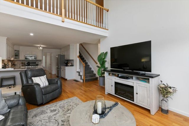 64 Brookview Road, Windham, NH 03087