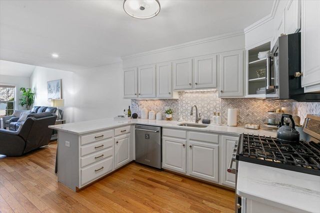 64 Brookview Road, Windham, NH 03087
