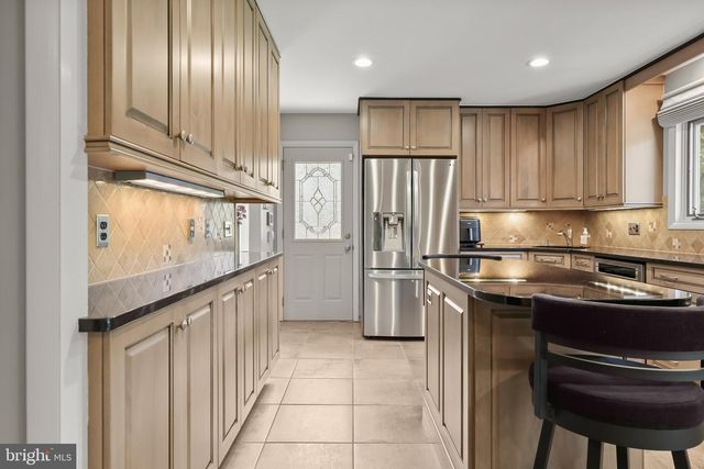1 WHISPERWOOD CT, Baltimore, MD 21208