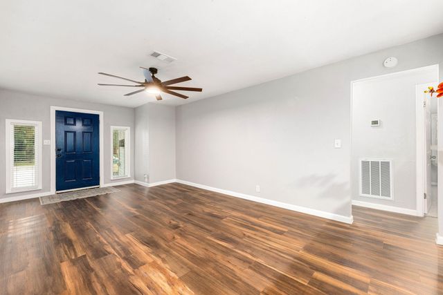 7630 Lady Street, Houston, TX 77021