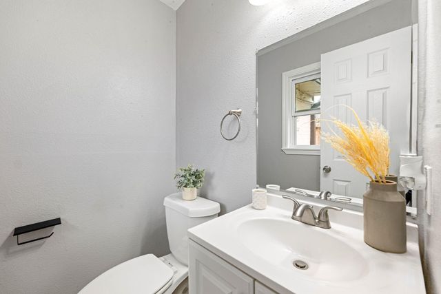 7630 Lady Street, Houston, TX 77021