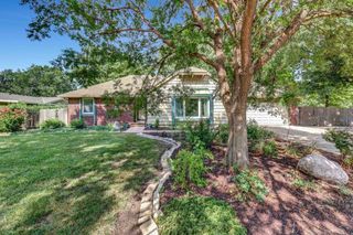 437 N Mission Rd, Wichita, KS 67206