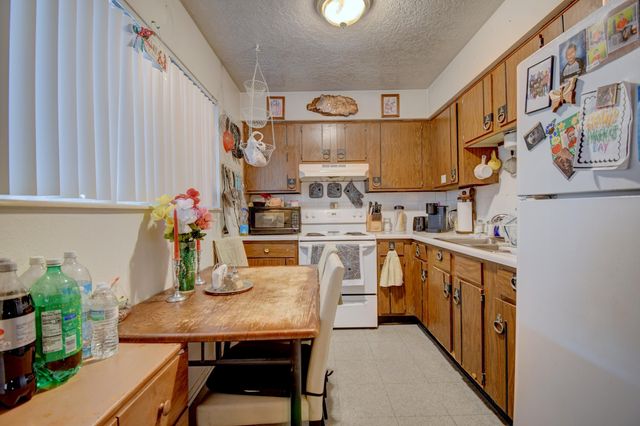 309 Princeton Drive SE, Albuquerque, NM 87106