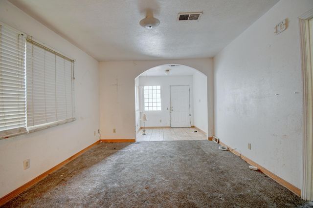 309 Princeton Drive SE, Albuquerque, NM 87106