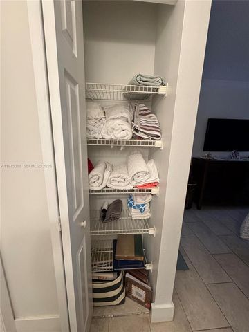 10315 SW 154th Cir Ct 28, Miami, FL 33196