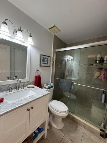 10315 SW 154th Cir Ct 28, Miami, FL 33196