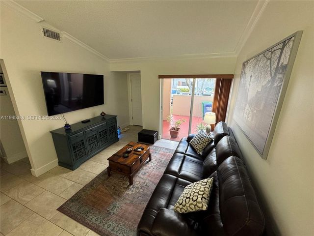 10315 SW 154th Cir Ct 28, Miami, FL 33196