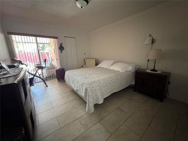 10315 SW 154th Cir Ct 28, Miami, FL 33196