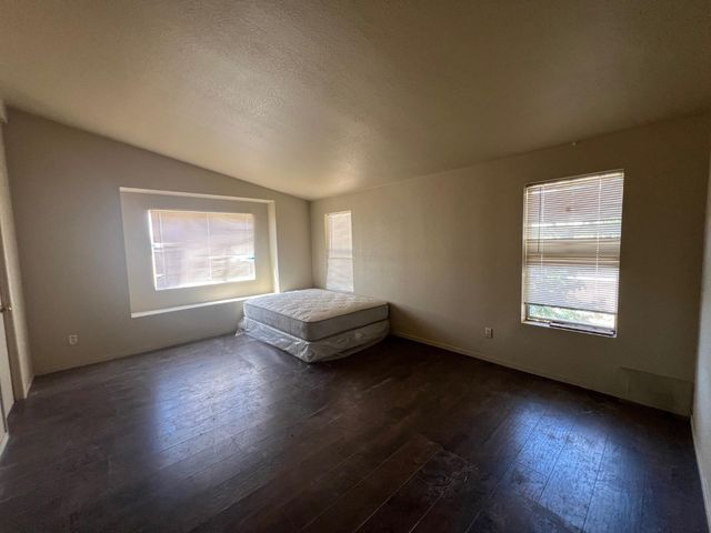 10283 Wooley Rd, Live Oak, CA 95953