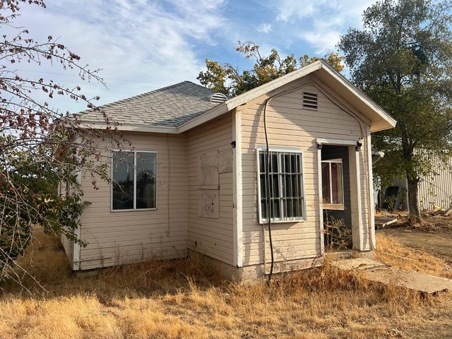 10283 Wooley Rd, Live Oak, CA 95953