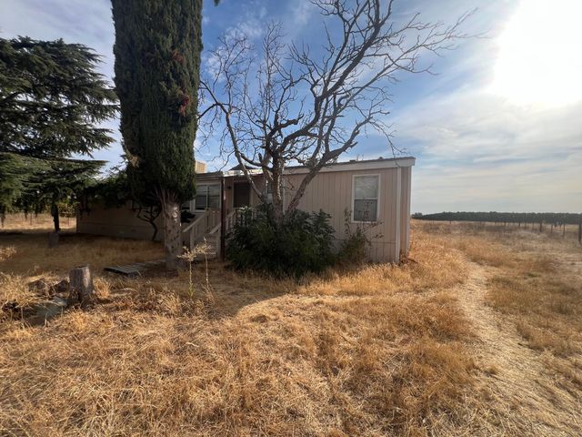 10283 Wooley Rd, Live Oak, CA 95953