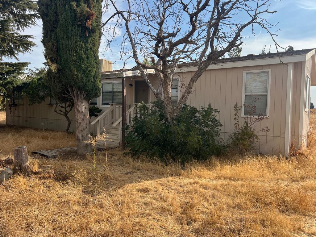 10283 Wooley Rd, Live Oak, CA 95953