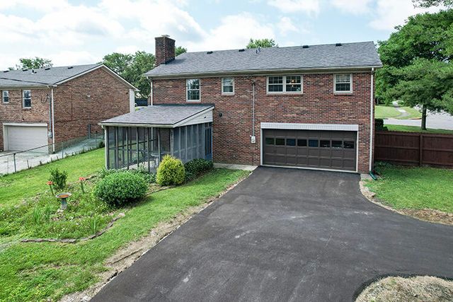 3700 Forest Green Drive, Lexington, KY 40517