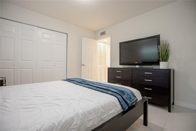 601 SE 5th Court 108, Fort Lauderdale, FL 33301