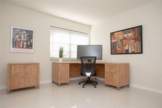 601 SE 5th Court 108, Fort Lauderdale, FL 33301