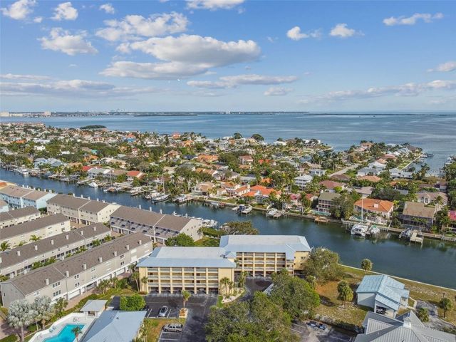 1125 PINELLAS BAYWAY S 302, Tierra Verde, FL 33715