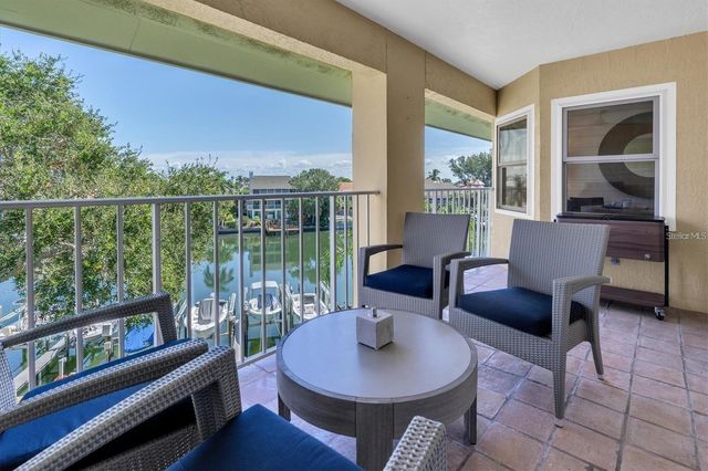 1125 PINELLAS BAYWAY S 302, Tierra Verde, FL 33715