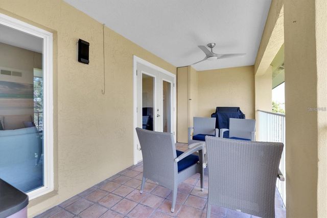 1125 PINELLAS BAYWAY S 302, Tierra Verde, FL 33715