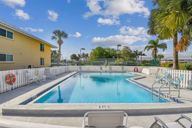 1125 PINELLAS BAYWAY S 302, Tierra Verde, FL 33715