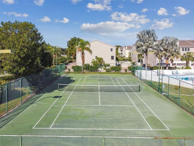 1125 PINELLAS BAYWAY S 302, Tierra Verde, FL 33715