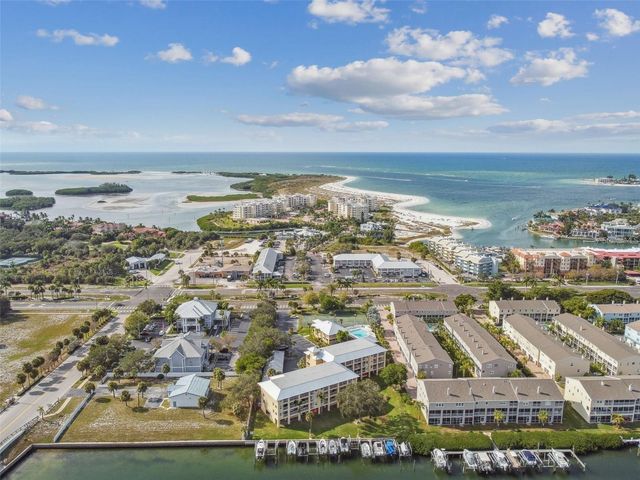 1125 PINELLAS BAYWAY S 302, Tierra Verde, FL 33715