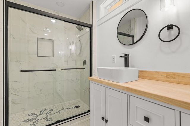 19367 Lucille Street, Anderson, CA 96007