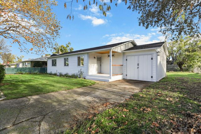 19367 Lucille Street, Anderson, CA 96007