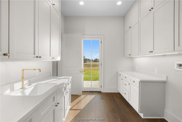 404 Blackberry Lane, Washington, TX 77880
