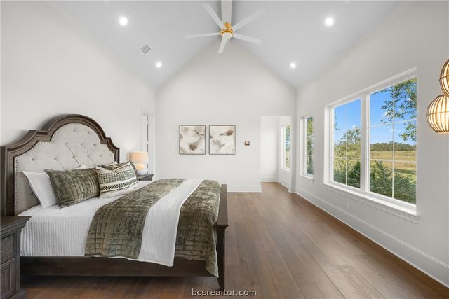 404 Blackberry Lane, Washington, TX 77880