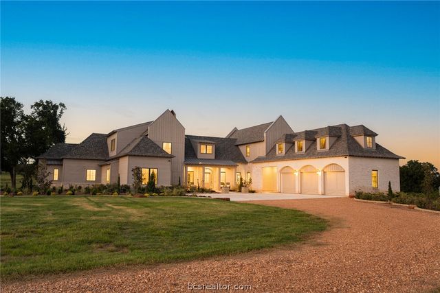 404 Blackberry Lane, Washington, TX 77880