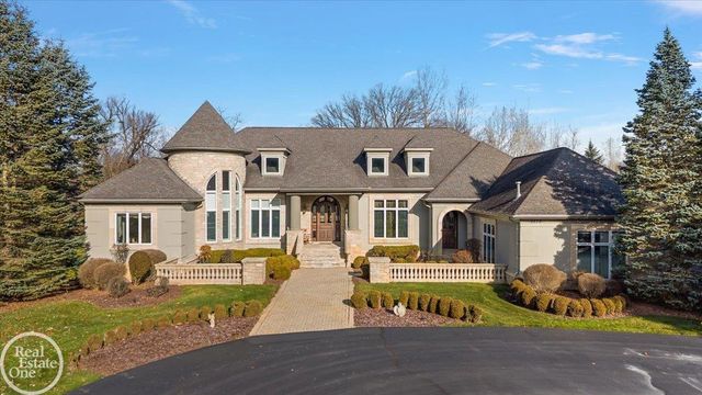 4575 Hidden Glen Circle, Oakland Twp, MI 48306