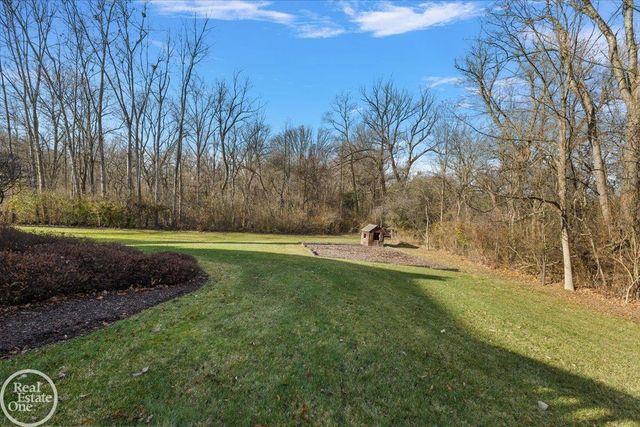 4575 Hidden Glen Circle, Oakland Twp, MI 48306