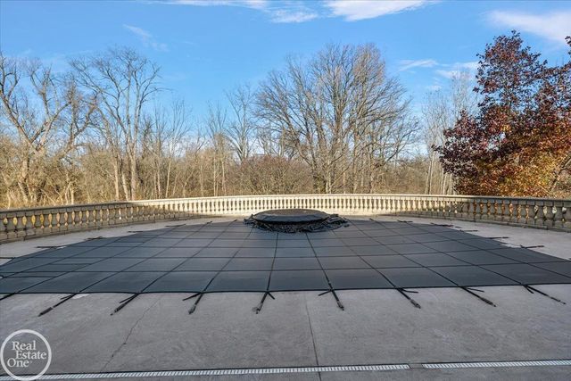 4575 Hidden Glen Circle, Oakland Twp, MI 48306