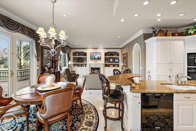 4575 Hidden Glen Circle, Oakland Twp, MI 48306