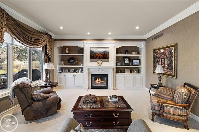 4575 Hidden Glen Circle, Oakland Twp, MI 48306