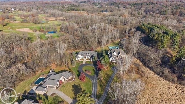 4575 Hidden Glen Circle, Oakland Twp, MI 48306