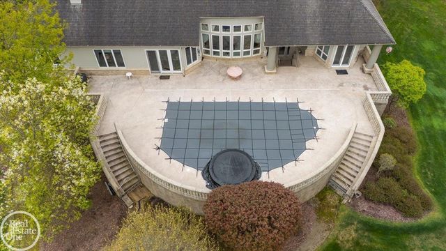 4575 Hidden Glen Circle, Oakland Twp, MI 48306