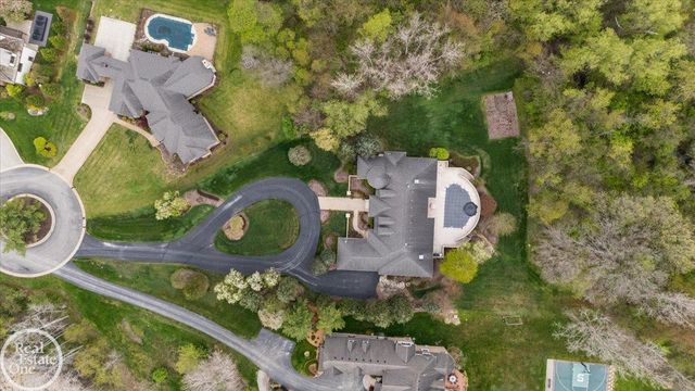 4575 Hidden Glen Circle, Oakland Twp, MI 48306