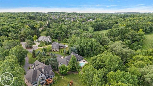 4575 Hidden Glen Circle, Oakland Twp, MI 48306