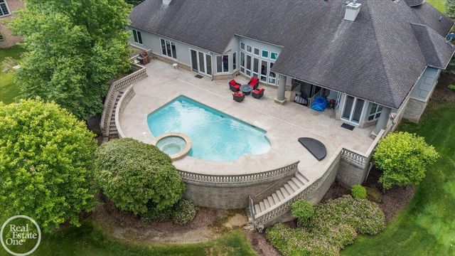 4575 Hidden Glen Circle, Oakland Twp, MI 48306