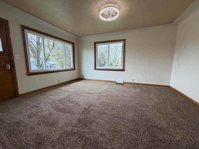 735 Crescent Street, Mauston, WI 53948