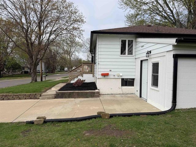 735 Crescent Street, Mauston, WI 53948