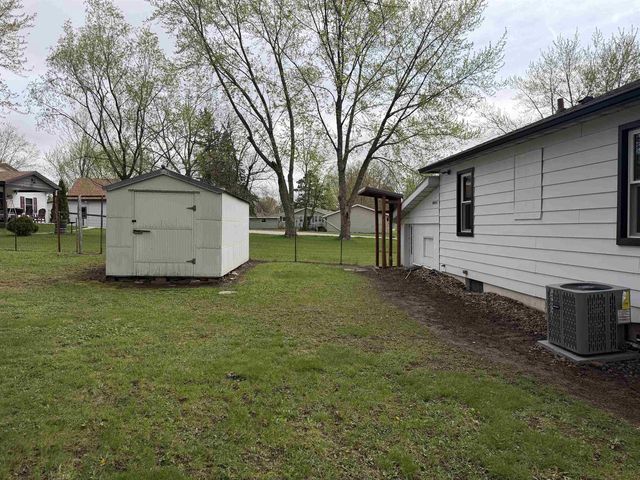 735 Crescent Street, Mauston, WI 53948