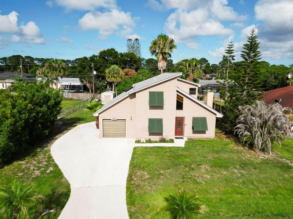 621 NW Sharpe Street, Port St. Lucie, Port St Lucie, FL 34983